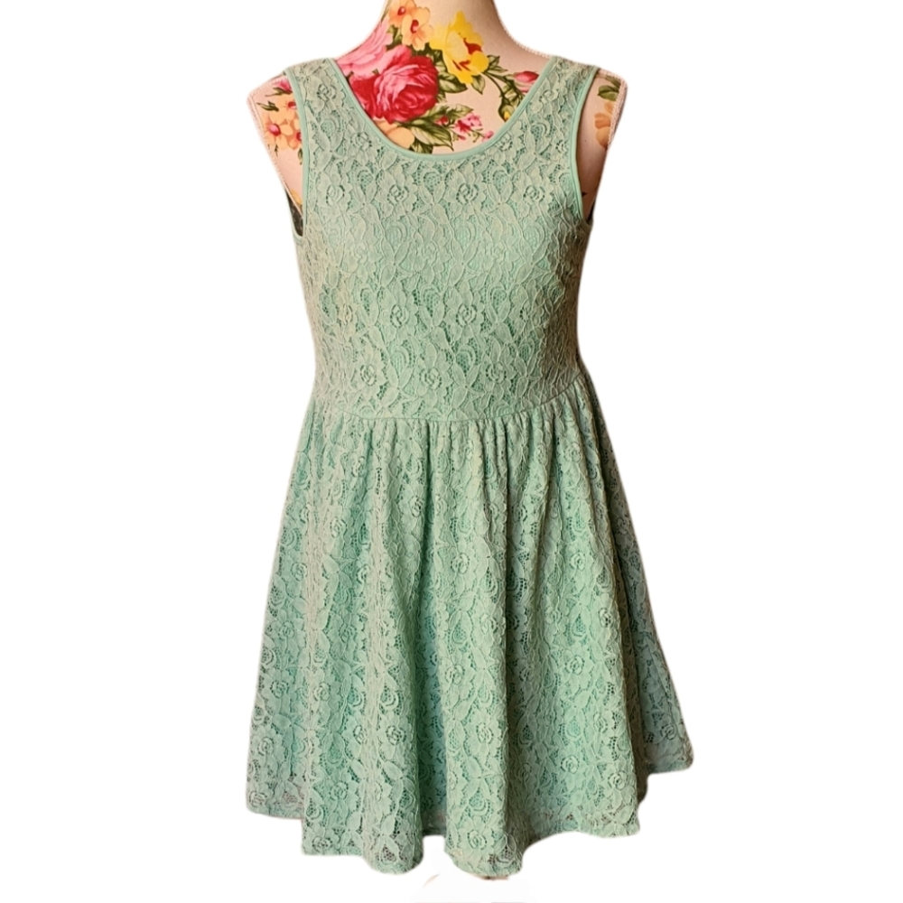 Living Doll Mint Green Embroidered Lace Dress Size 12 - Picture 1 of 8
